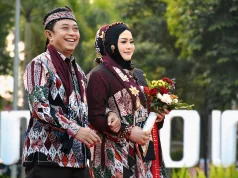 Gemerlap Fashion Show Festival Batik Bondowoso Bupati Bersama Istri Kenakan Batik Lumbung Sumbersari
