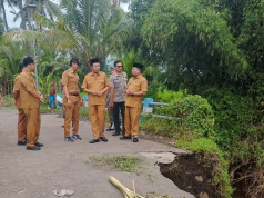 Akses Terputus, Bupati Bondowoso Targetkan Perbaikan Jembatan Ambrol Rampung Secepatnya